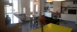Location Beau 2P 70m² refait à neuf traversant très clair
