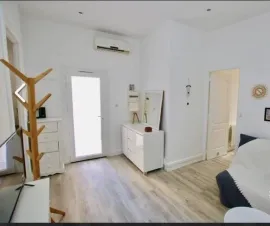 Location Magnifique 2 pièces terrasse meublé 32m² Evêché