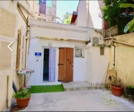 Location Magnifique 2 pièces terrasse meublé 32m² Evêché