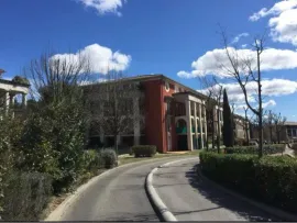 Location Beau F2 meublé 40m² dans belle résidence sécurisée