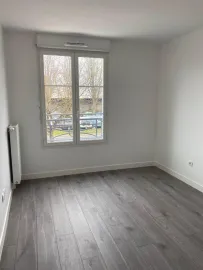 Location Appartement 50m2, bon état à proximité de la Gare