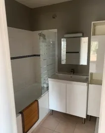 Location Beau T2 meublé 46m² refait à neuf avec 2 terrasses