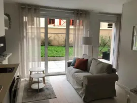 Joli studio - Bien meublé, avec terrasse et jardin La Garenne-Colombes