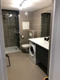 Location Joli studio - Bien meublé, avec terrasse et jardin