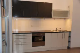 Location T3 spacieux et lumineux avec balcon et box