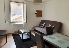 Location Beau 2P meublé 45m² en plein cœur de l'Ecusson
