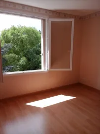 Location Gd F3 traversant et très lumineux