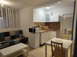 Charmant T1 avec coin nuit séparé Nantes