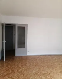 Grand T2 à Courbevoie Courbevoie
