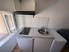 Location Studio avec mezzanine meublé