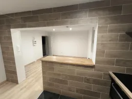 Location F2 en rez de chaussée 45m2 entièrement rénové