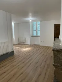 Location Retauration complete de cet appartement en 2024
