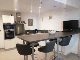 Location Appartement 90m2 meublé standing et piscine