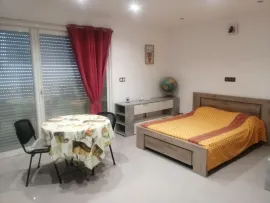 Location Appartement 90m2 meublé standing et piscine