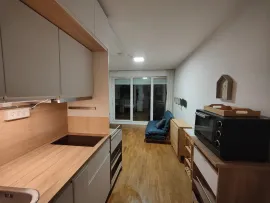 Location Beau studio meublé 30m² avec terrasse