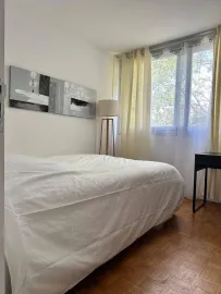 Colocation Chambre meublée lumineuse