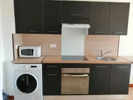 Location T2 bis dans petit immeuble