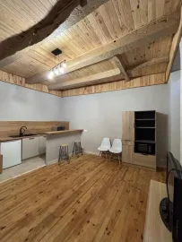 Studio meublé entièrement rénové –  Centre ville Saint-Affrique