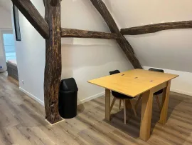 Location Grand studio 42m2 climatisé meublé -parking
