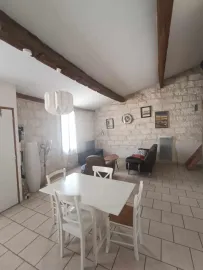 Le charme de l'ancien. Aigues-Mortes