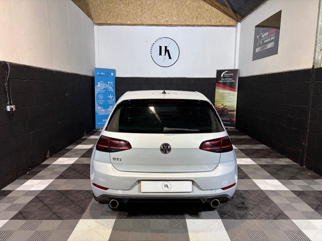 Voiture 2.0 TSI GTI Hatchback 3dr Petrol Manual Euro 6 (s/s) (230 ps)