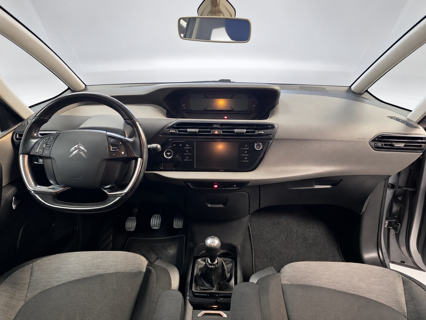 Voiture CITROEN GRAND C4 PICASSO - 1.6 Blue-HDi 120 CV BUSINESS 7 PLACES - 6 CV