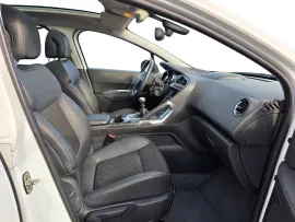 Voiture PEUGEOT 3008 - 1.6 Blue-HDi 120 CV ALLURE - 6 CV