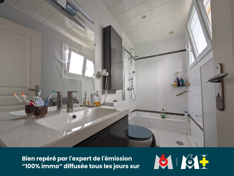 Vente Maison de plain-pied - 6 pièces - garage et piscine